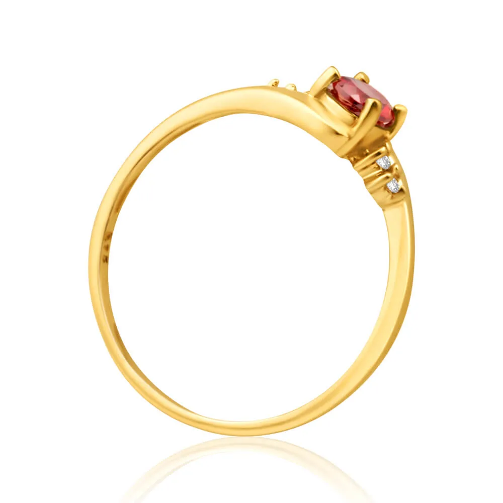 9ct Yellow Gold Cubic Zirconia   Garnet Ring