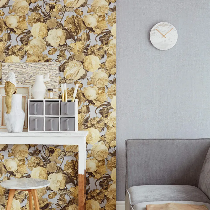 Artistic Floral Wallpaper in Blue/Yellow