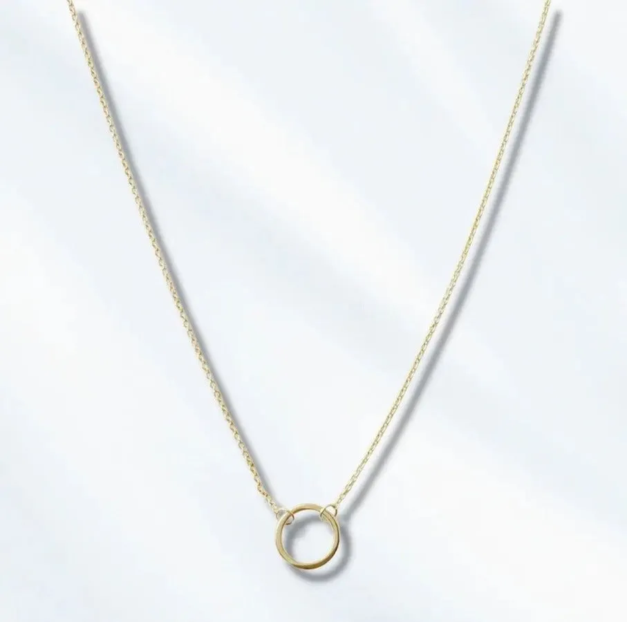 Charming Never-Ending Circle Necklace