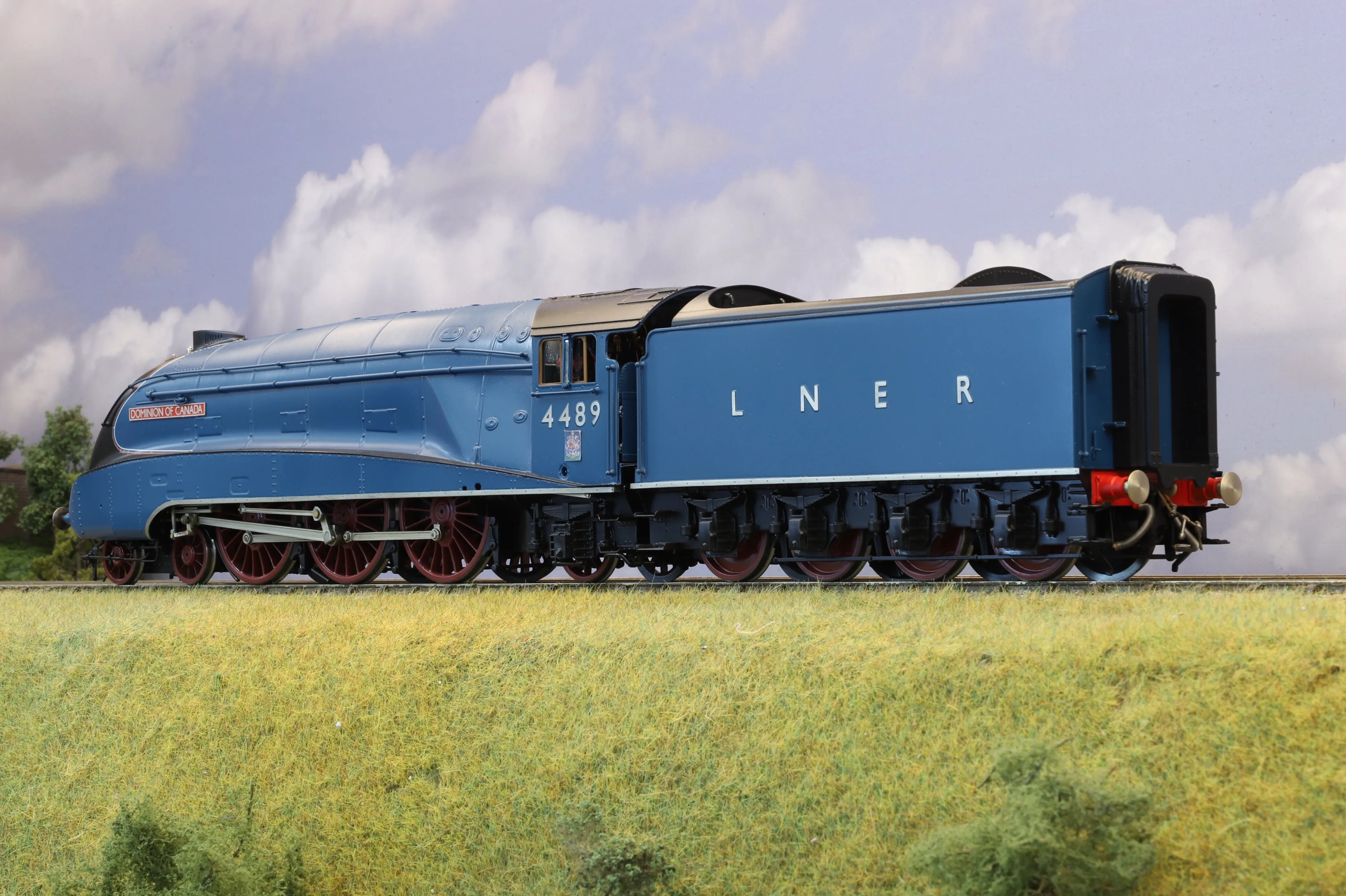 DJH (Custom) Finescale O Gauge LNER Class A4 No. 4489 'Dominion of Canada' Garter Blue