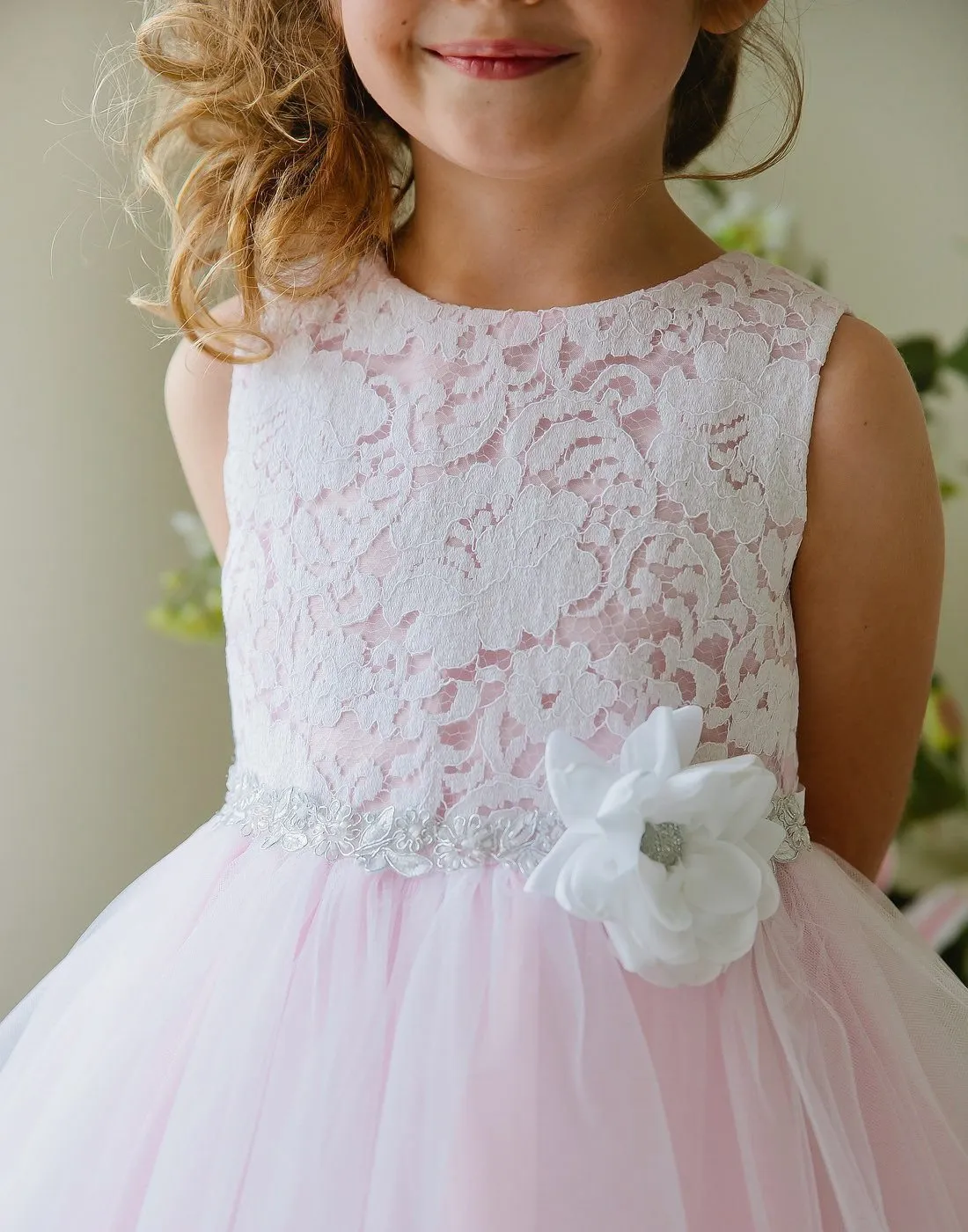 Glamorous and Lace tulle Dress with Flower Accented Belt - Pink