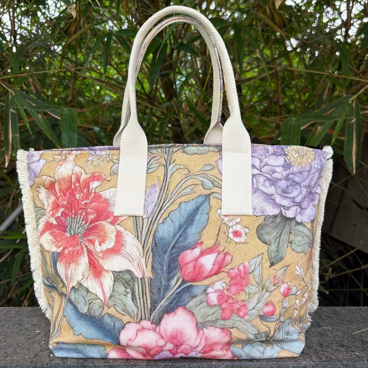 Jungle Blossom Beach / Tote Bag