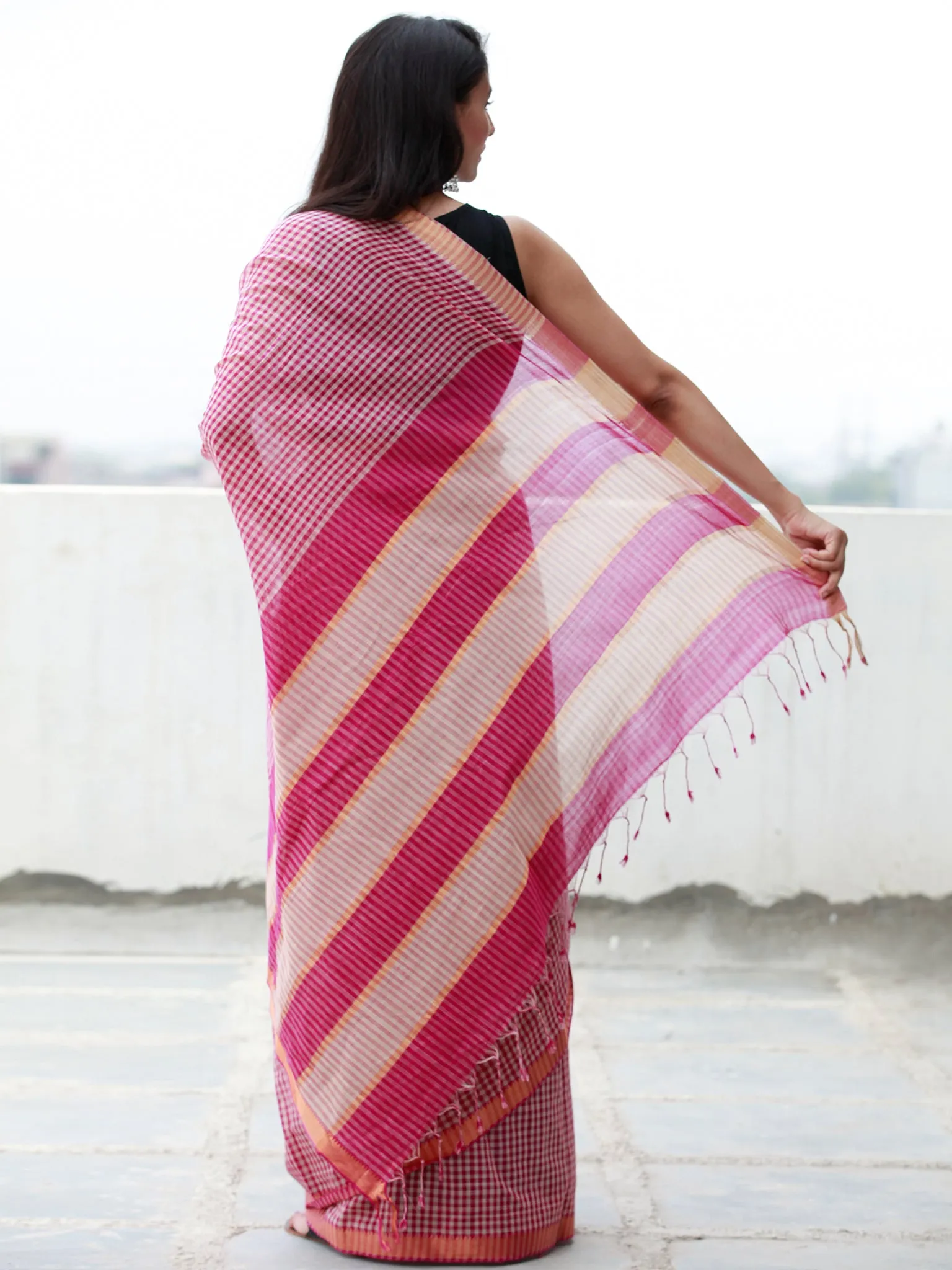 Purple Beige Handloom Mangalagiri Cotton Saree With Zari Border - S031703857