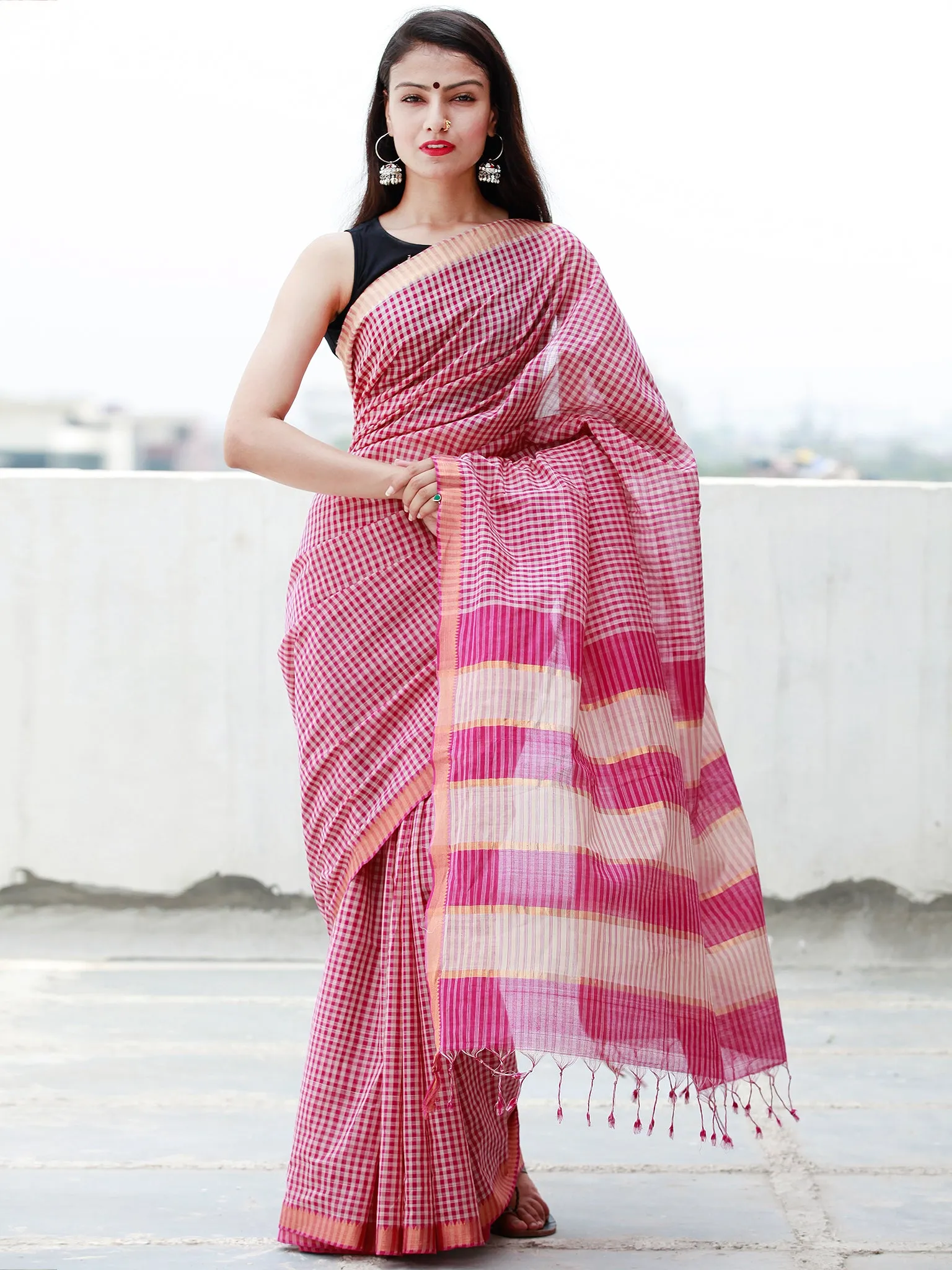 Purple Beige Handloom Mangalagiri Cotton Saree With Zari Border - S031703857