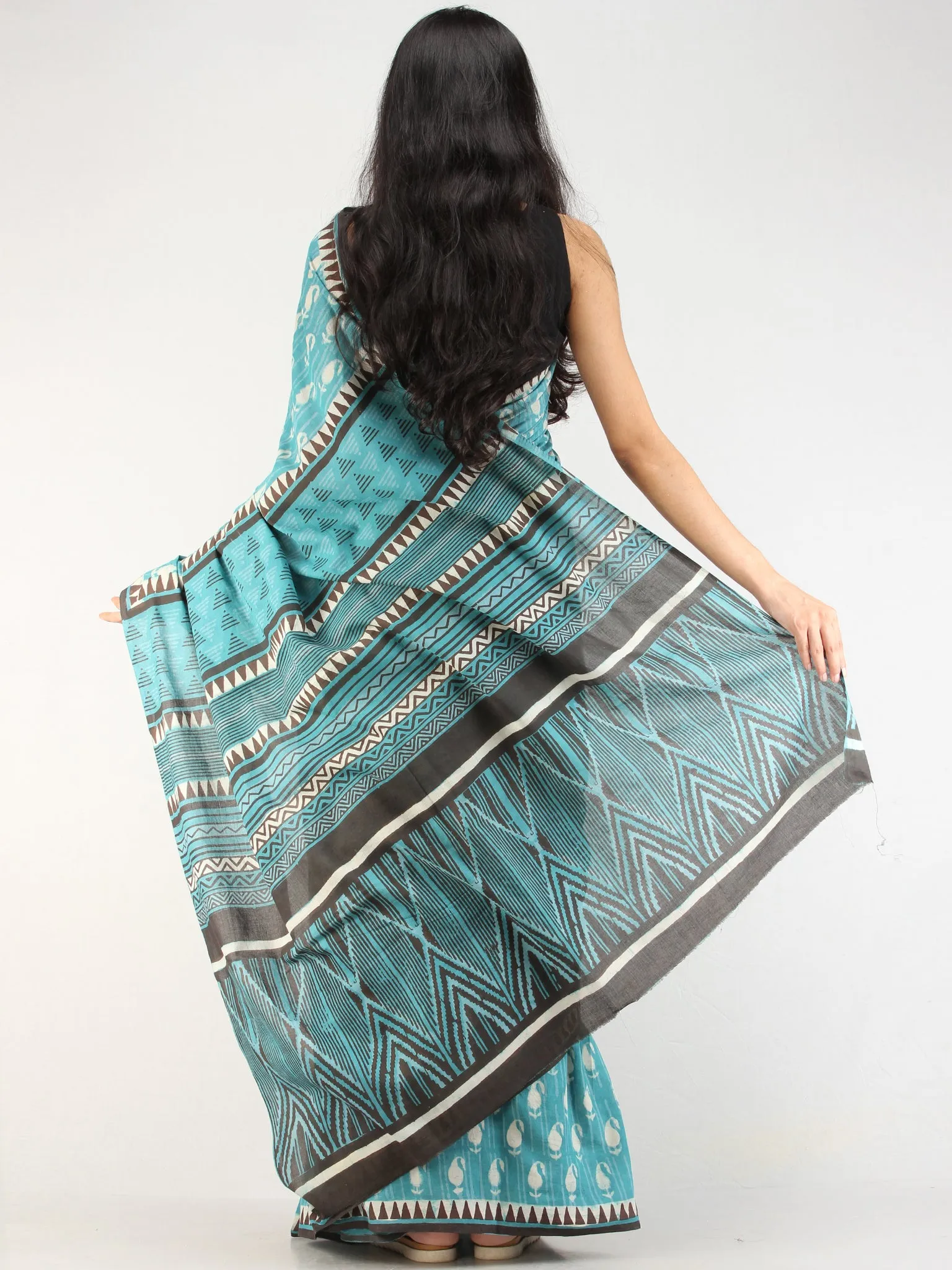 Sea Green Offwhite Black Hand Block Printed  Cotton Mul Saree - s031704538