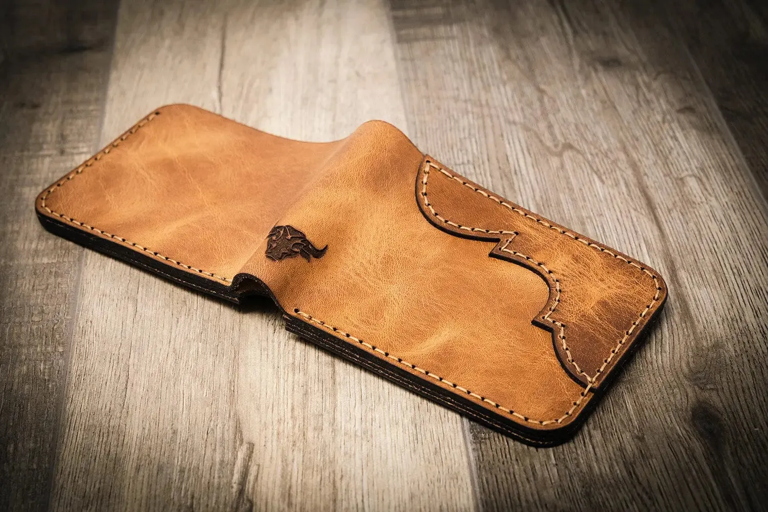 Western Bifold Wallet - Saddle Tan