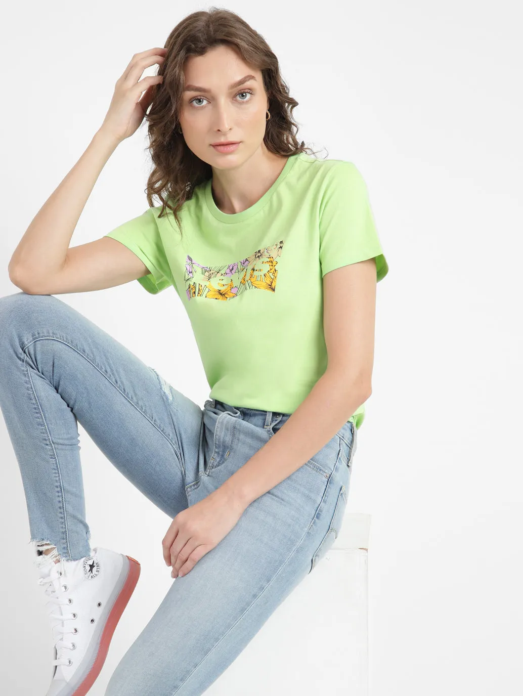 Women's Graphic Print Round Neck T-shirt Green